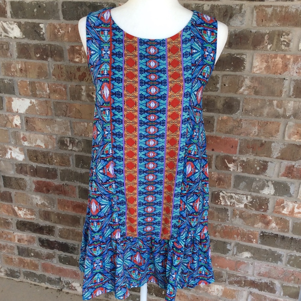 IZZY & LOLA SLEEVELESS TOP OR DRESS